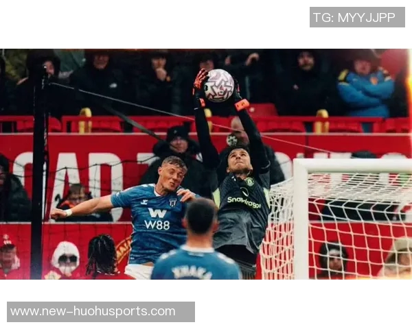 曼联球迷五连胜才理发拉门斯期待再赢两场继续庆祝 曼联球迷五连胜才理发拉门斯期待再赢两场继续庆祝