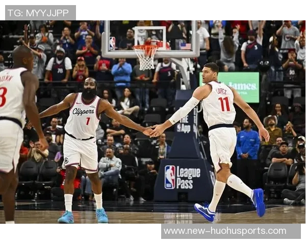 小里弗斯直言比尔表现不佳小卡缺阵是快船衰退的主因 小里弗斯直言比尔表现不佳小卡缺阵是快船衰退的主因