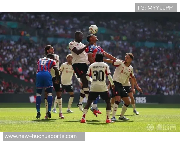 詹俊分析利物浦教练团队转型决心与老问题的持续挑战需耐心应对