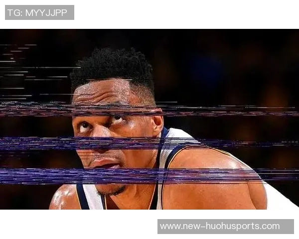 杰伦约翰逊本季表现惊艳40105成联盟前锋佼佼者与字母哥并肩而立